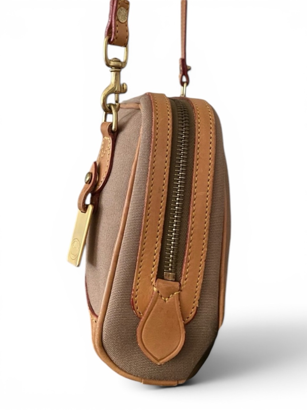 DOONEY & BOURKE Vintage Camera Zip Top Made in USA Crossbody Bag - Picture 8 of 15